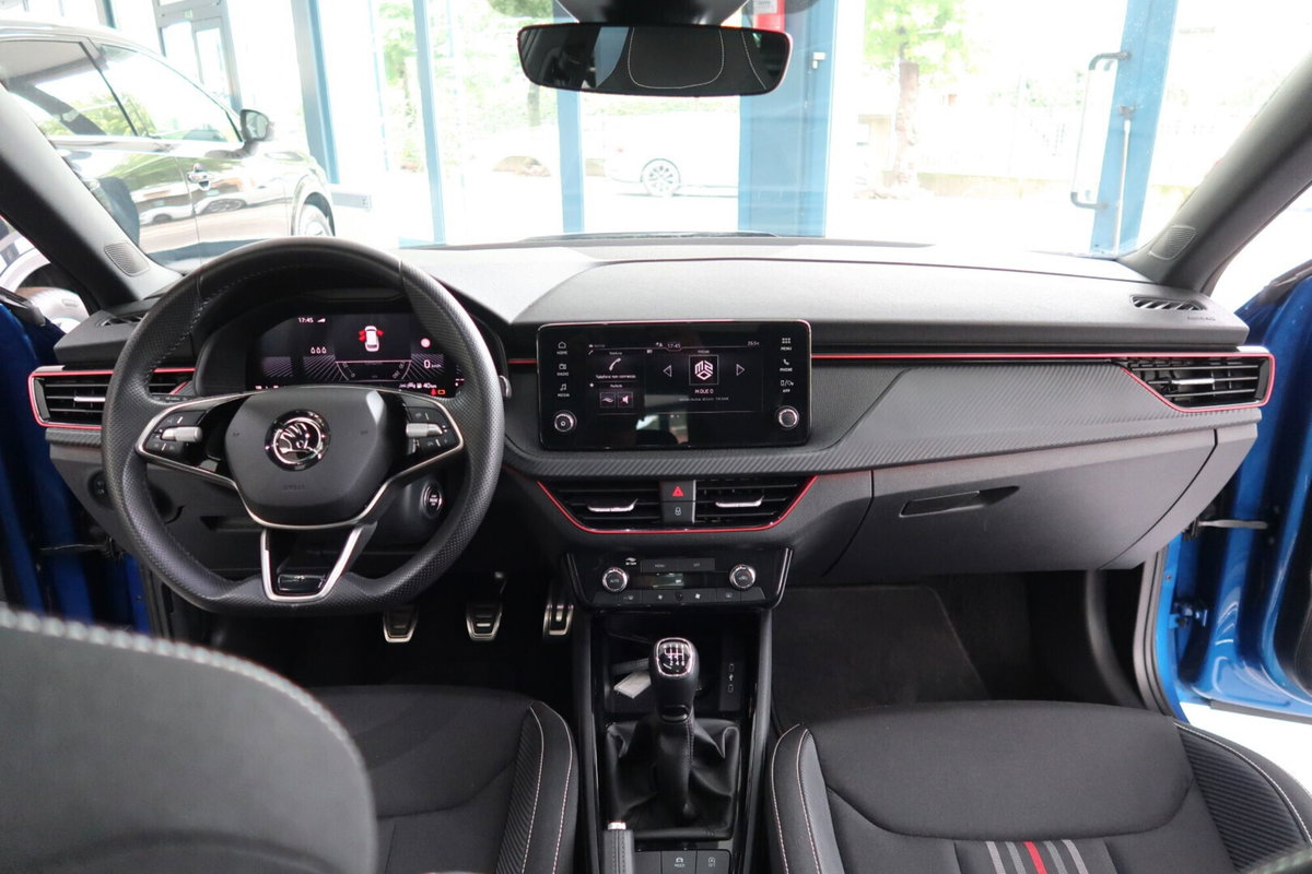 Skoda Kamiq 1.0 TSI 115 CV Monte Carlo (8)