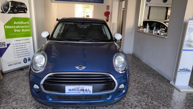MINI Mini 1.5 Cooper D Business 5 porte (2)