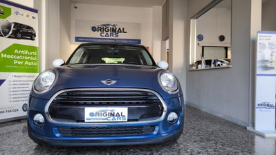 MINI Mini 1.5 Cooper D Business 5 porte (3)