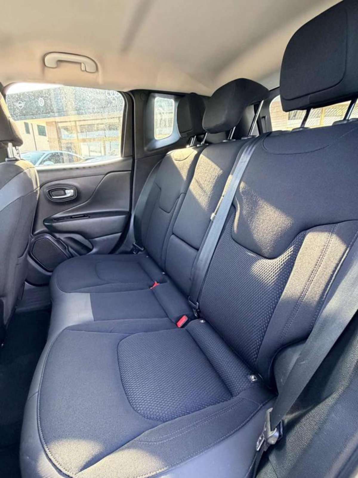 Jeep Renegade 1.6 Mjt 120 CV Night Eagle (15)