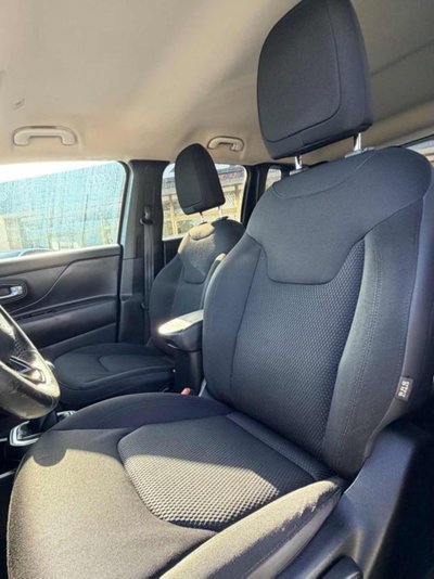 Jeep Renegade 1.6 Mjt 120 CV Night Eagle (8)