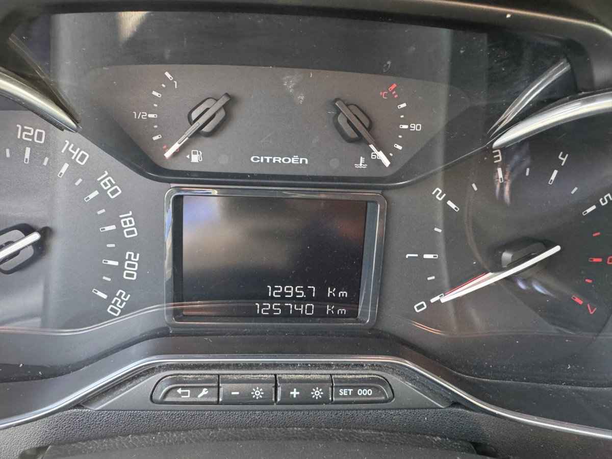 Citroen C3 PureTech 82 Shine (8)