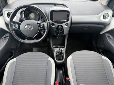 Toyota Aygo Connect 1.0 VVT-i 72 CV 5 porte x-cool (7)