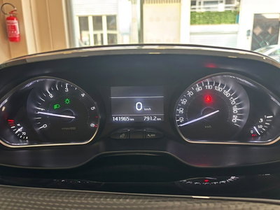 Peugeot 208 100 5 porte GT Line (19)