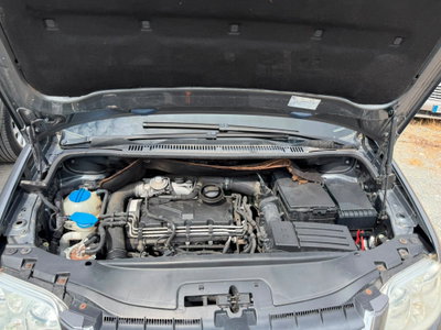 Volkswagen Touran TDI 105CV Highline (16)