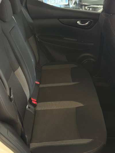 Nissan Qashqai 1.5 dCi 115 CV Tekna (11)