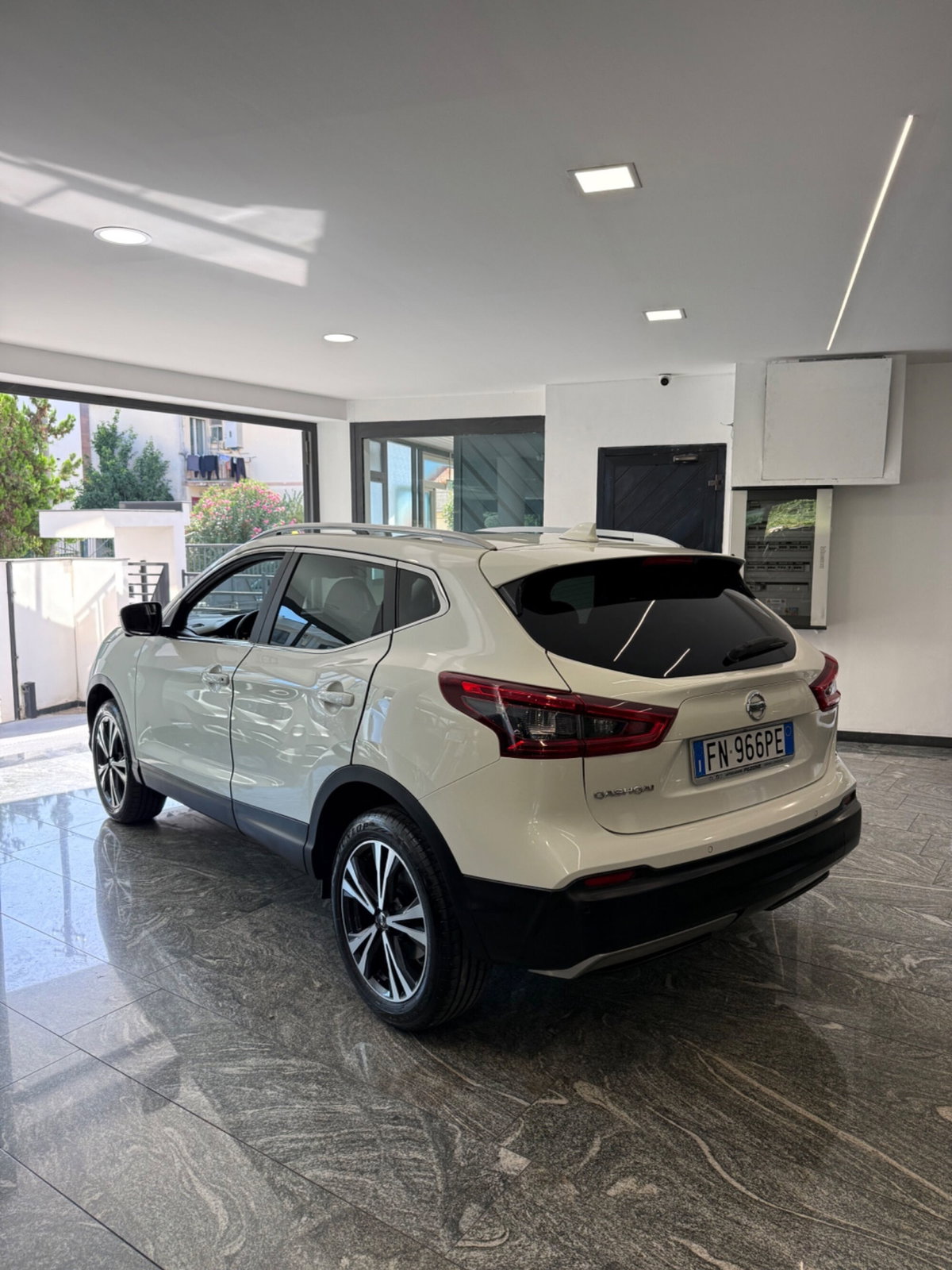 Nissan Qashqai 1.5 dCi Tekna (2)