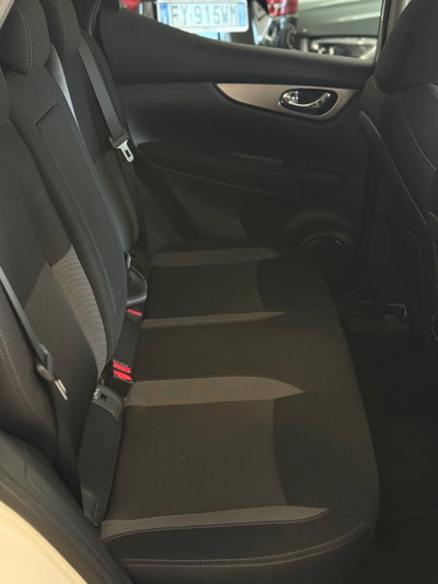 Nissan Qashqai 1.5 dCi Tekna (8)