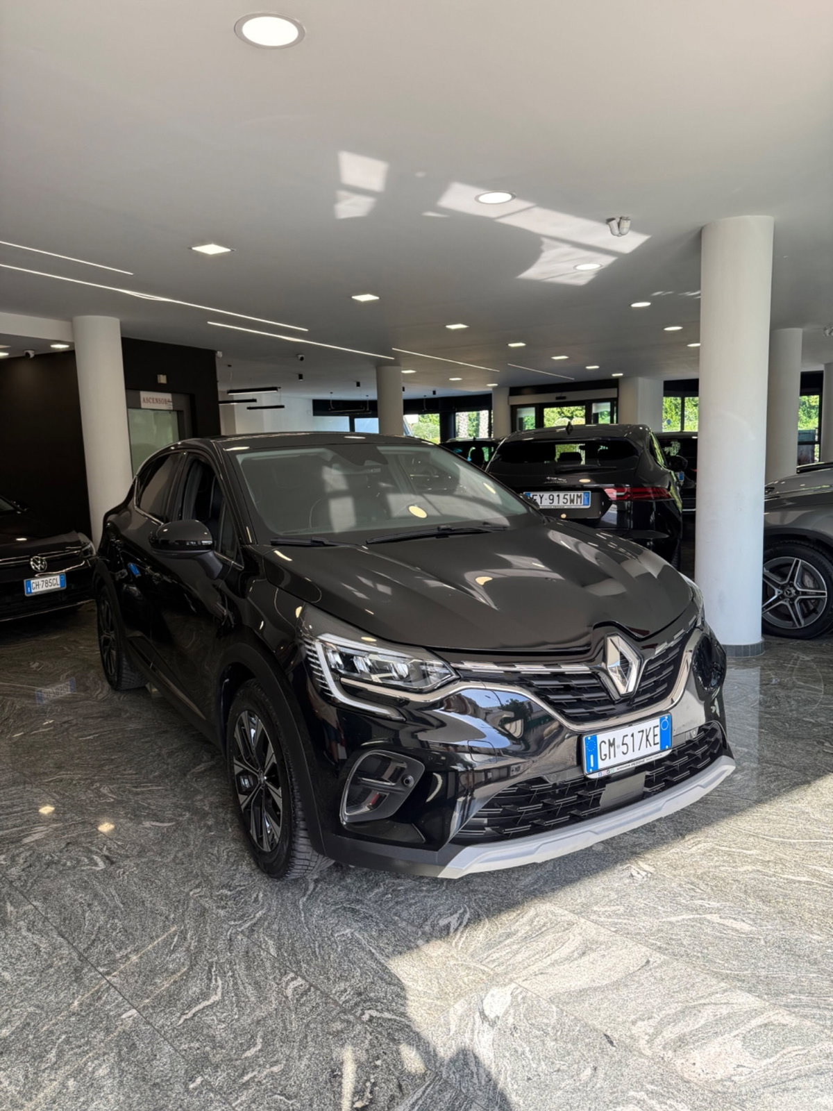Renault Captur TCe 100 CV GPL Techno (2)