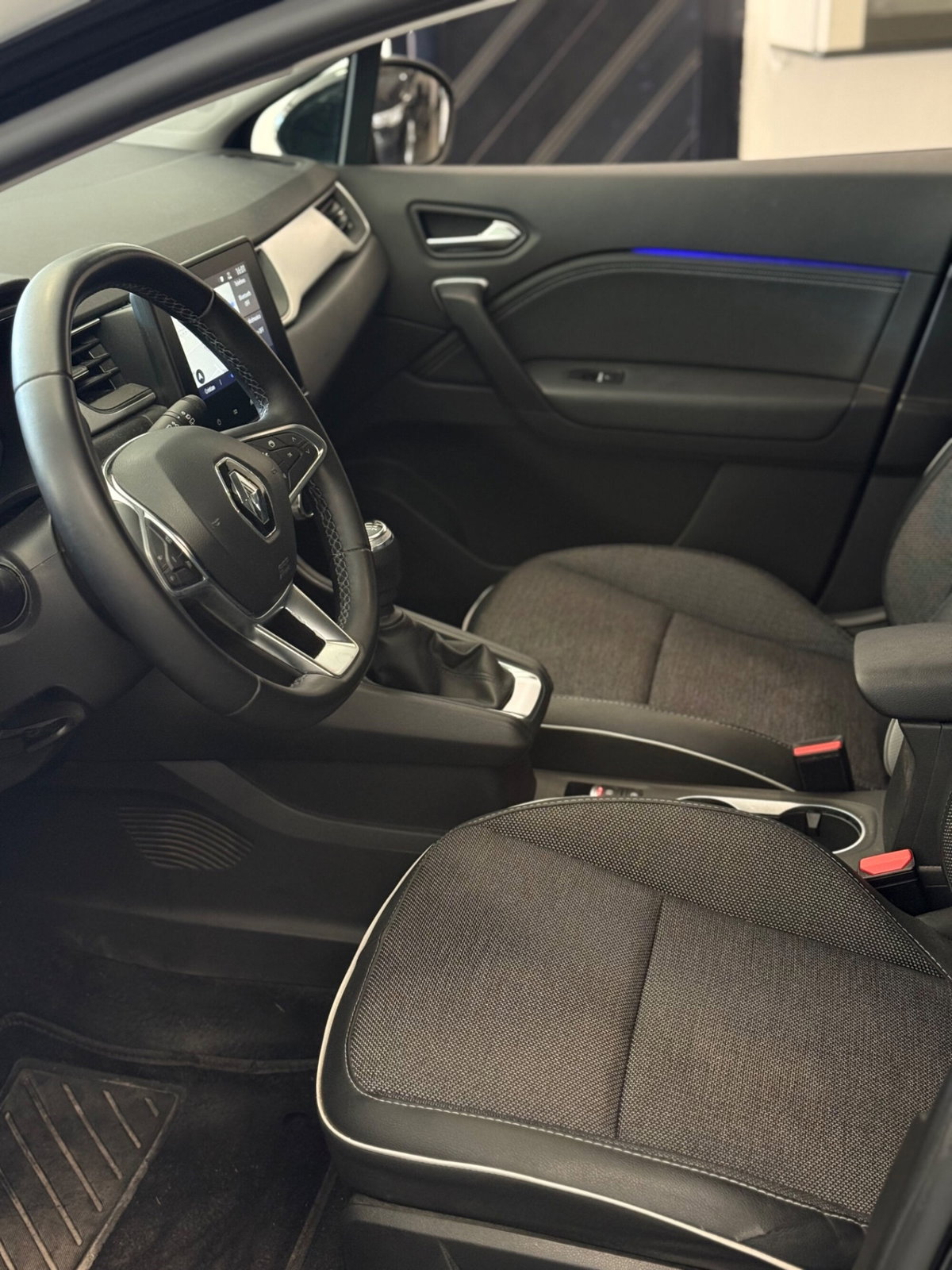 Renault Captur TCe 100 CV GPL Techno (8)