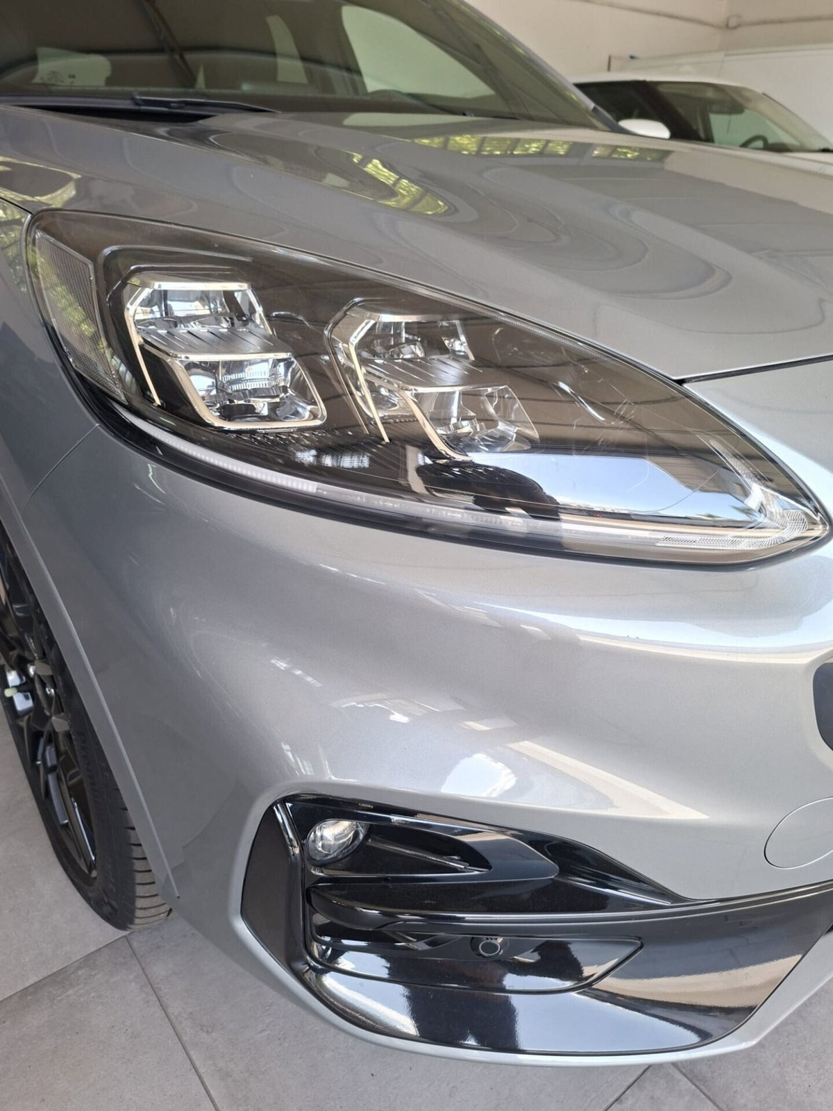 Ford Kuga 2.5 Plug In Hybrid 225 CV CVT 2WD ST-Line (17)