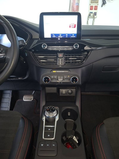 Ford Kuga 2.5 Plug In Hybrid 225 CV CVT 2WD ST-Line (9)