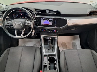 Audi Q3 35 TDI quattro S tronic Business (10)
