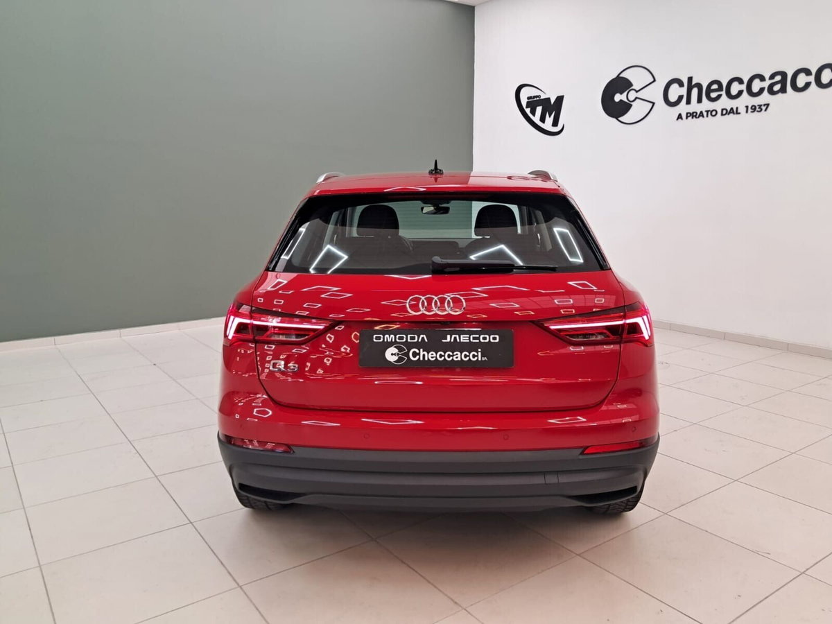 Audi Q3 35 TDI quattro S tronic Business (5)