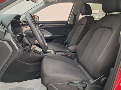 Audi Q3 35 TDI quattro S tronic Business (8)