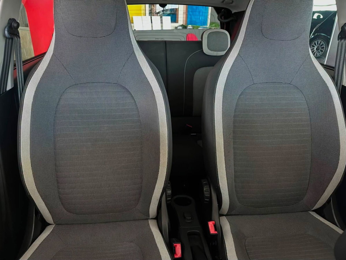 Renault Twingo SCe Stop&Start Intens (6)