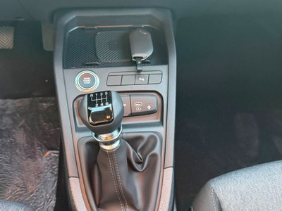 Kia Stonic 1.0 t-gdi Urban (17)