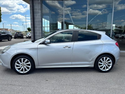 Alfa Romeo Giulietta 2.0 JTDm-2 Distinctive 140cv (2)
