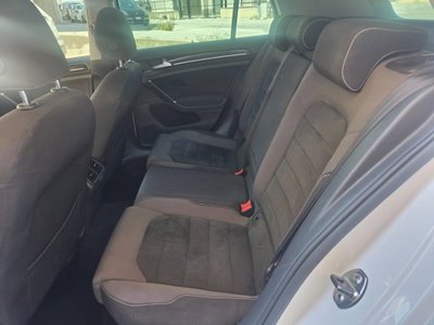 Volkswagen Golf 2.0 TDI 150 CV SCR R-Line (13)