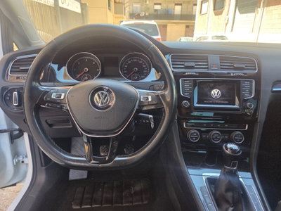 Volkswagen Golf 2.0 TDI 150 CV SCR R-Line (9)