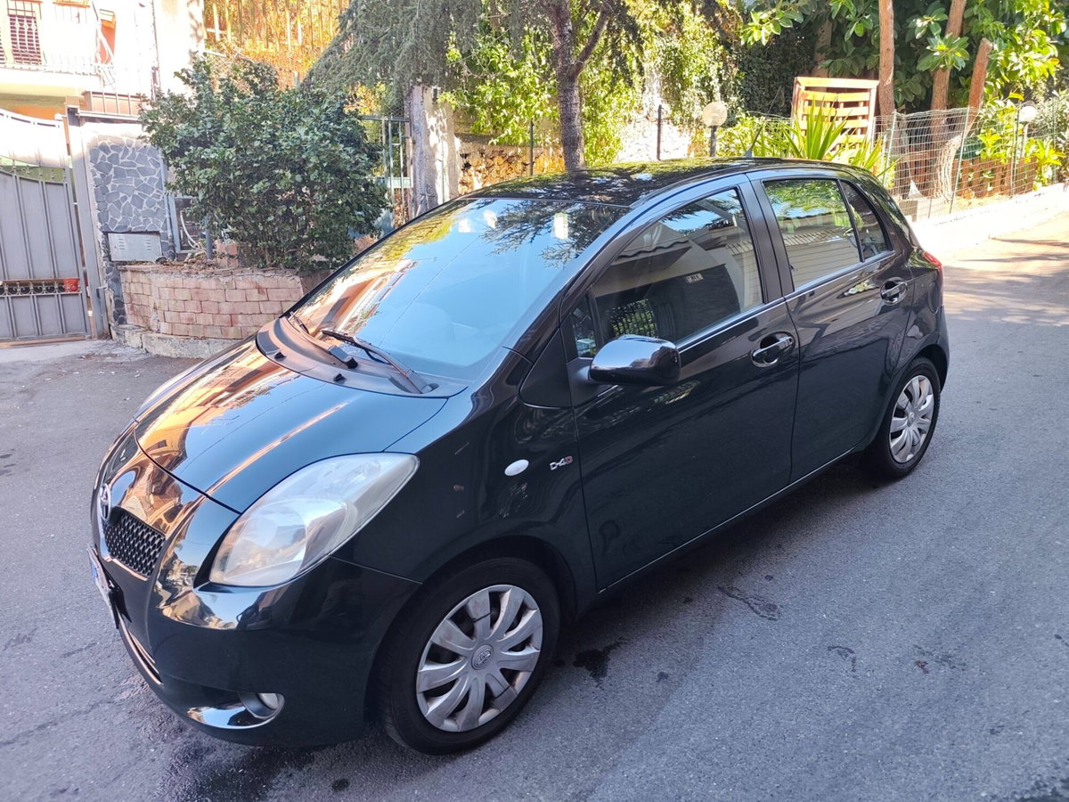 Toyota Yaris 1.D-4D 5 porte Navi