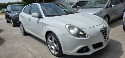 Alfa Romeo Giulietta 2.0 JTDm-2 Distinctive 170cv (3)