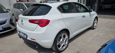 Alfa Romeo Giulietta 2.0 JTDm-2 Distinctive 170cv (6)