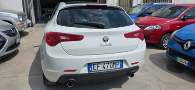 Alfa Romeo Giulietta 2.0 JTDm-2 Distinctive 170cv (8)