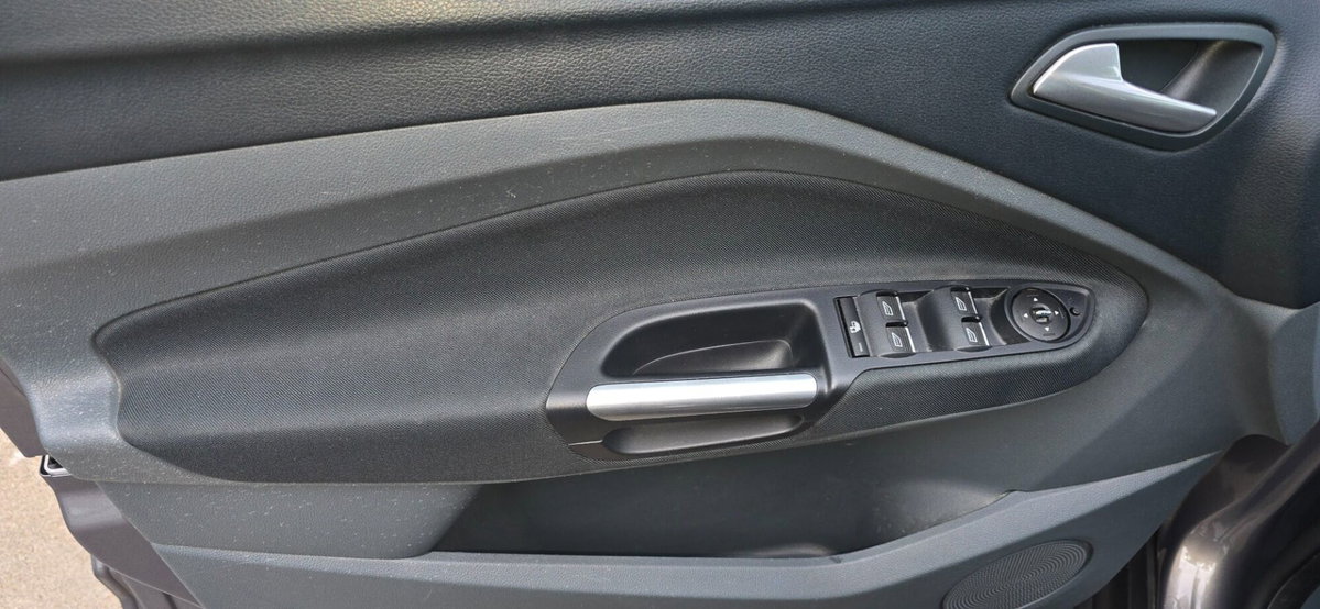 Ford C-Max 1.6 TDCi 115CV Titanium (12)