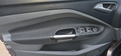 Ford C-Max 1.6 TDCi 115CV Titanium (12)