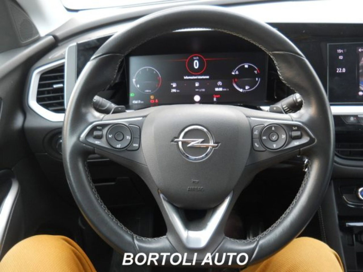 Opel Grandland 1.5 diesel Ecotec aut. Business Elegance (11)