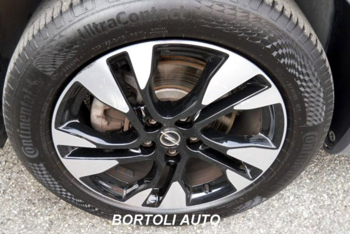 Opel Grandland 1.5 diesel Ecotec aut. Business Elegance (13)