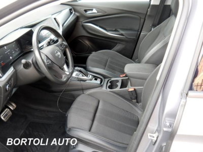 Opel Grandland 1.5 diesel Ecotec aut. Business Elegance (8)