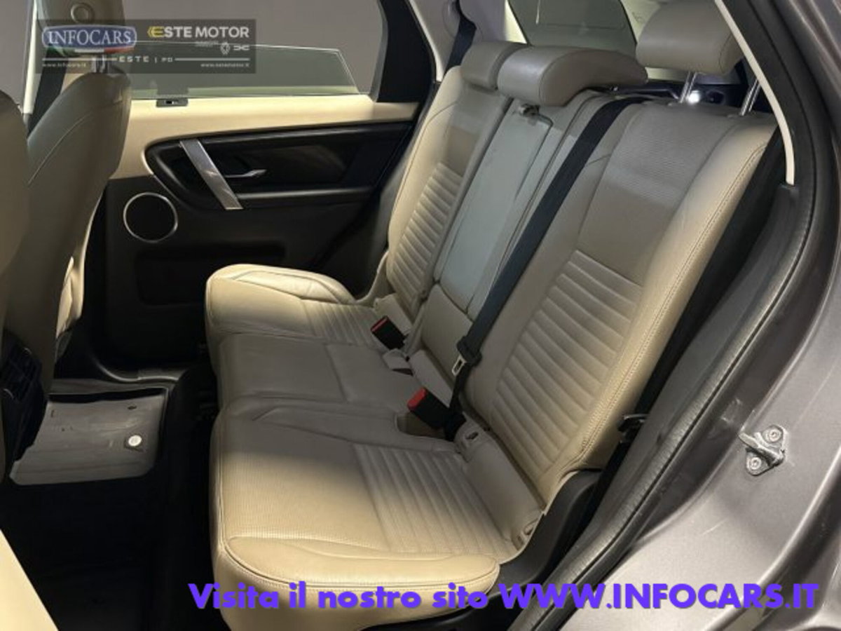 Land Rover Discovery Sport 2.0 TD4 204 CV AWD Auto R-Dynamic SE (7)