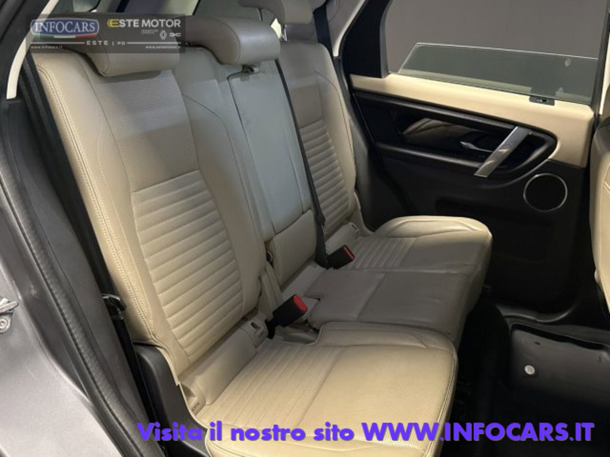 Land Rover Discovery Sport 2.0 TD4 204 CV AWD Auto R-Dynamic SE (8)