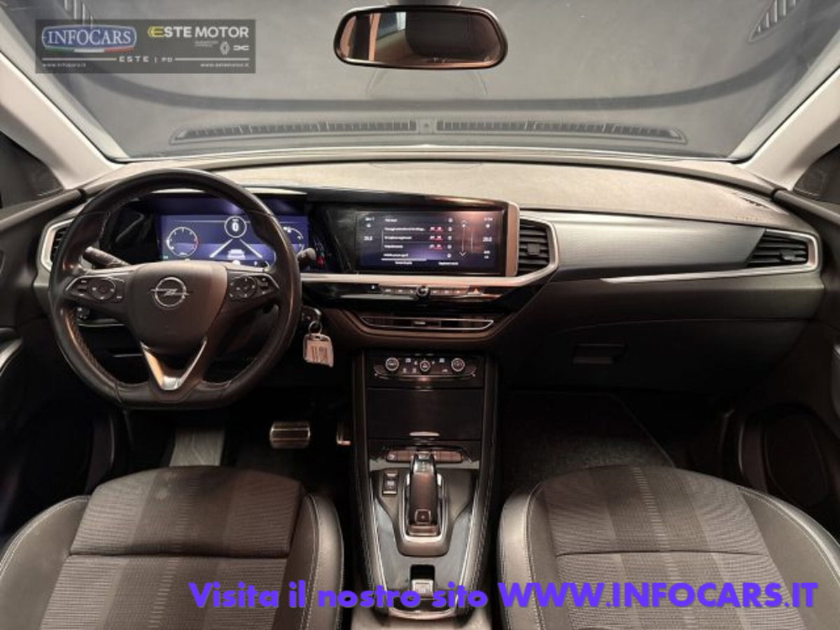 Opel Grandland 1.5 diesel Ecotec aut. Business Elegance (11)