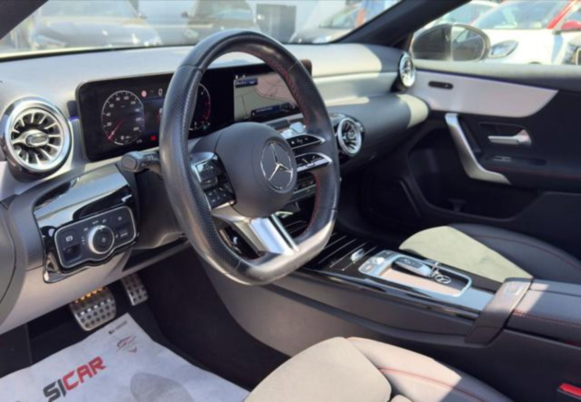 Mercedes-Benz Classe A 180 d AMG Line Premium Plus auto (10)