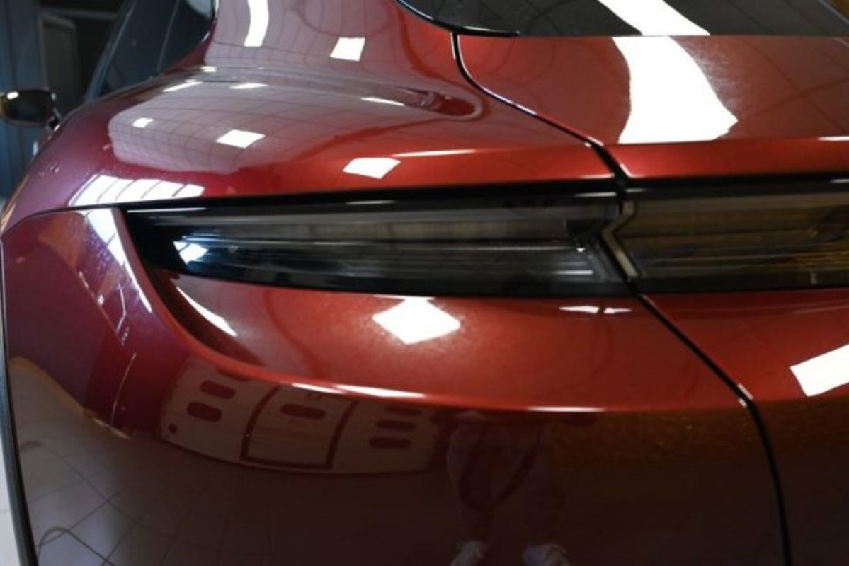 Porsche Taycan Cross Turismo 4S Cross Turismo (17)