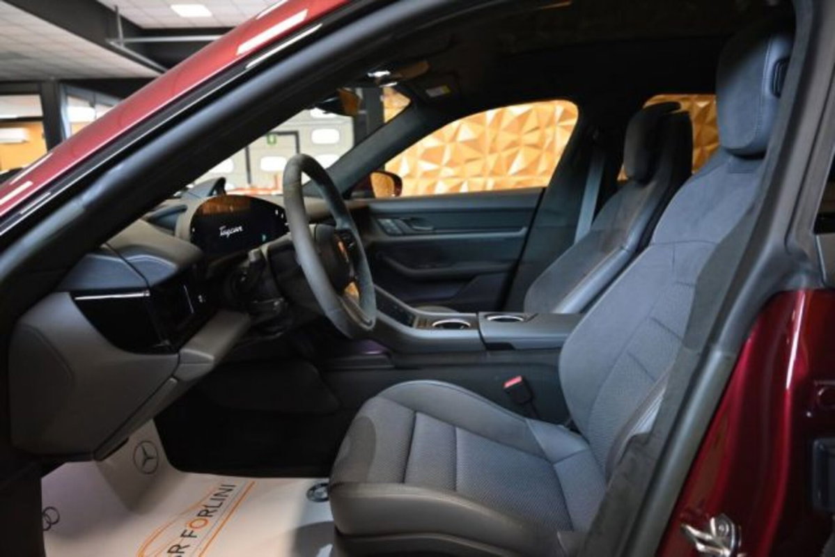 Porsche Taycan Cross Turismo 4S Cross Turismo (20)