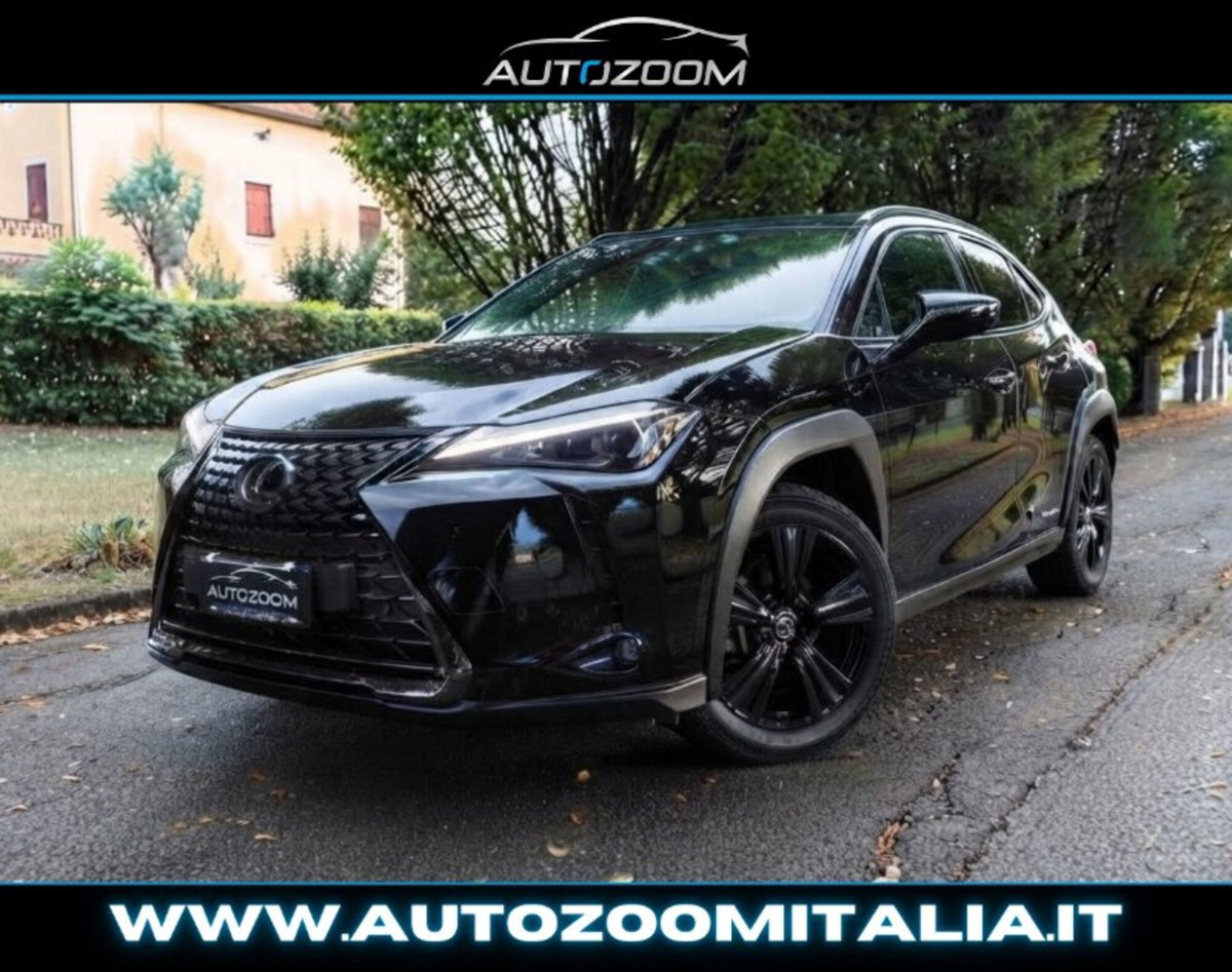 Lexus UX Hybrid Midnight