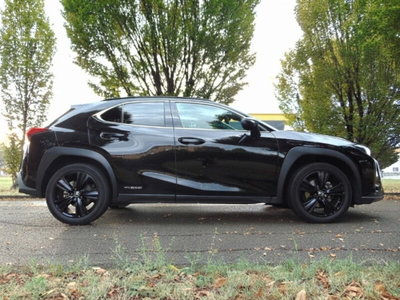 Lexus UX Hybrid Midnight (13)