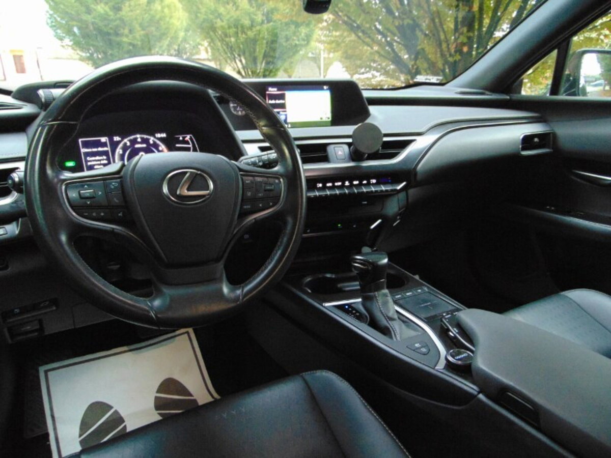Lexus UX Hybrid Midnight (20)