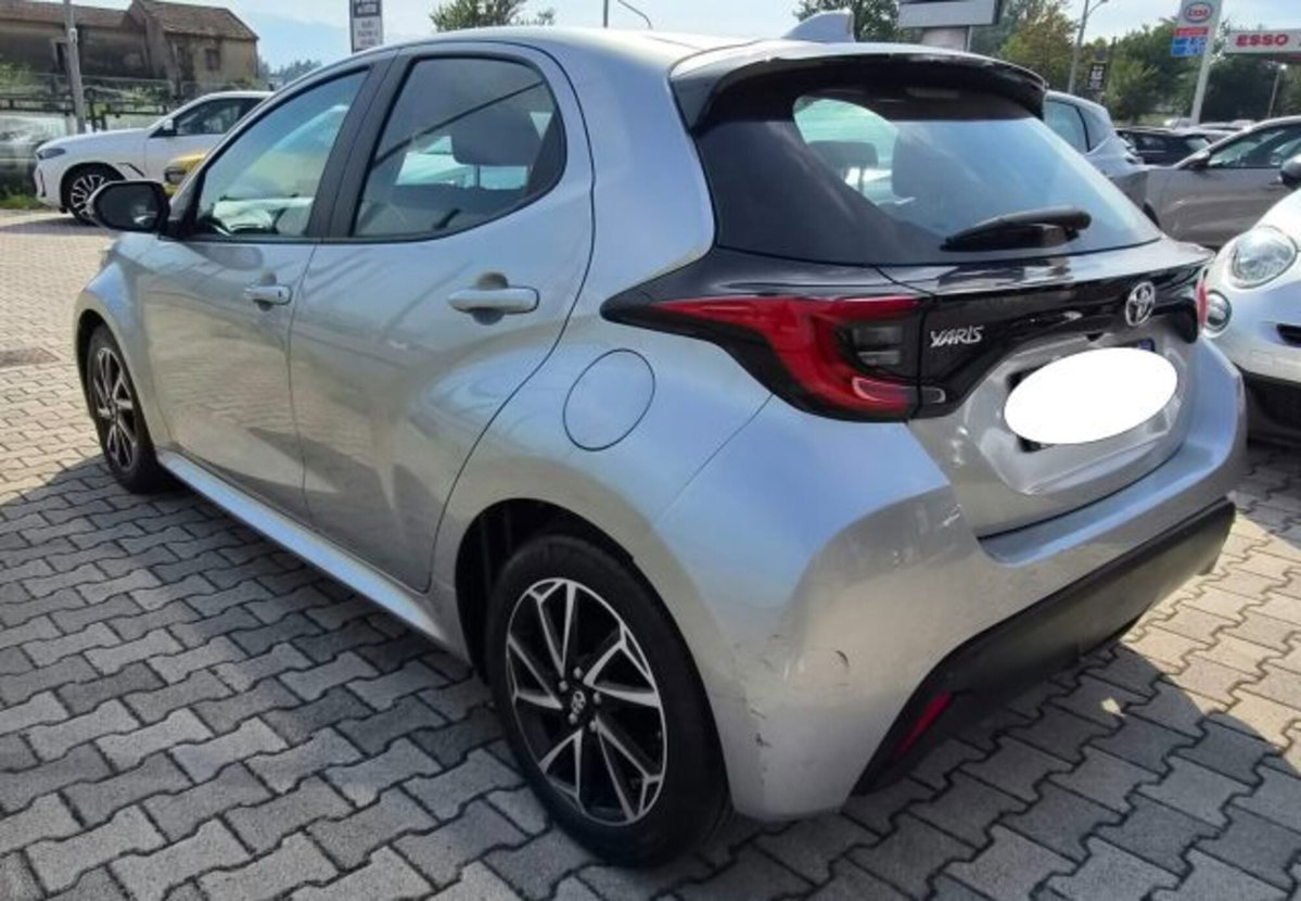 Toyota Yaris 1.0 5 porte Trend (4)