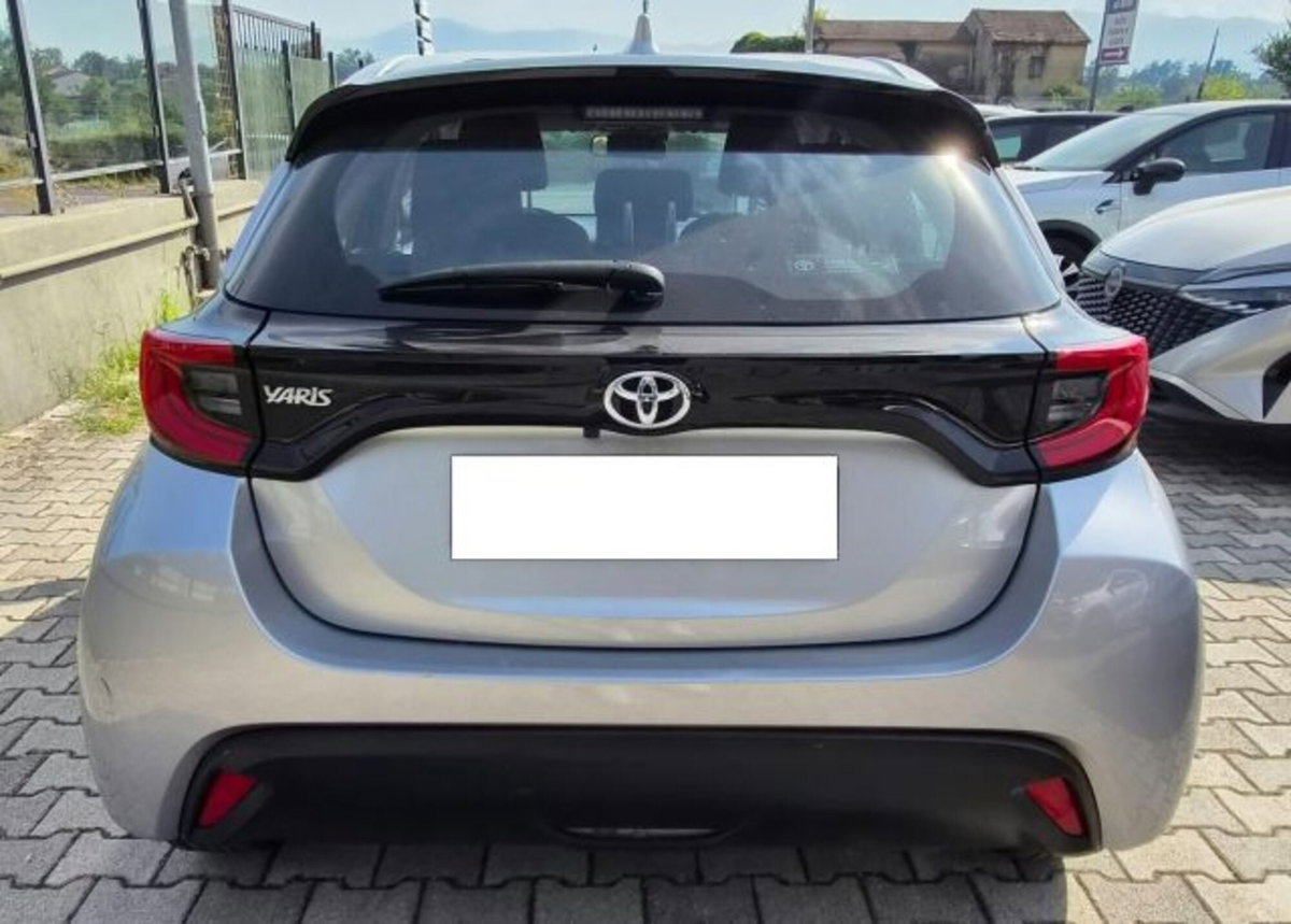 Toyota Yaris 1.0 5 porte Trend (5)