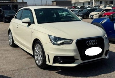 Audi A1 1.6 TDI 105 CV Ambition (2)