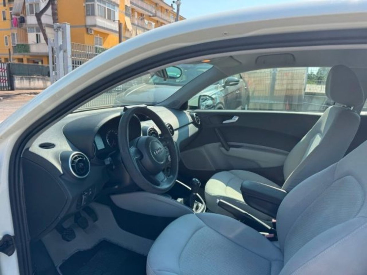Audi A1 1.6 TDI 105 CV Ambition (7)