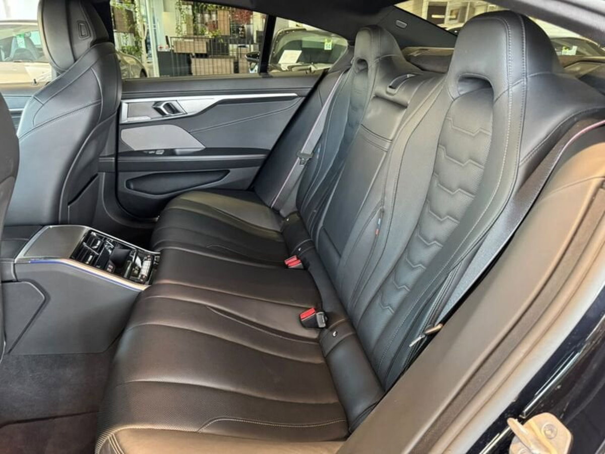 BMW Serie 8 Coupé 840d 48V xDrive (13)