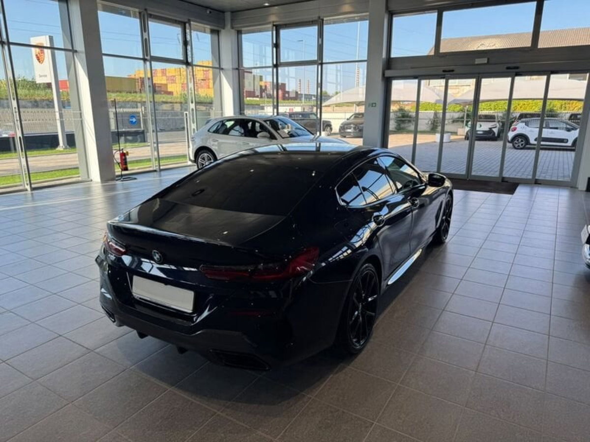 BMW Serie 8 Coupé 840d 48V xDrive (3)