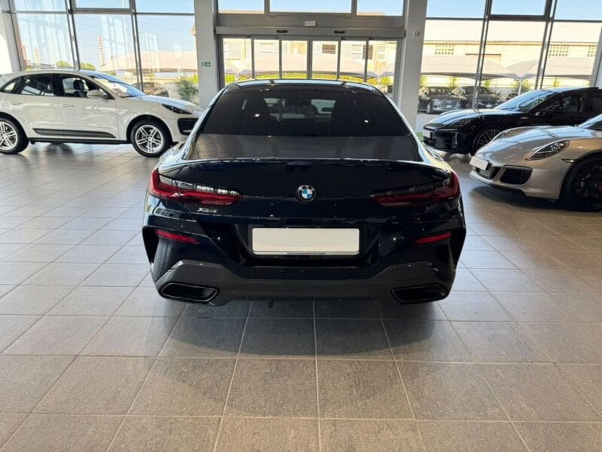 BMW Serie 8 Coupé 840d 48V xDrive (4)
