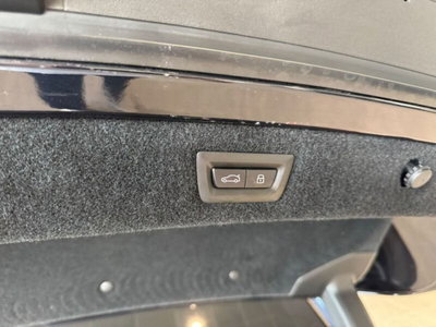 BMW Serie 8 Coupé 840d 48V xDrive (9)